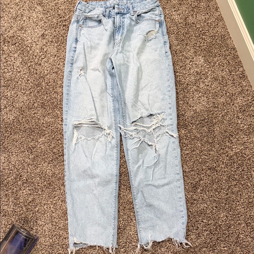 American Eagle Outfitters Light Wash Distressed Boyfriend Jeans